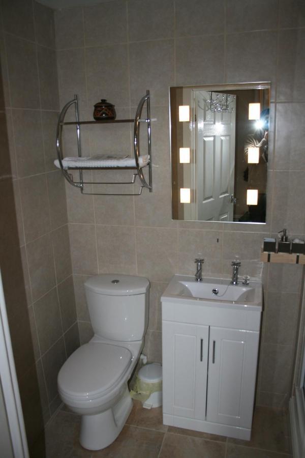 Bed and Breakfast The Fairmile Lytham St Annes Pokój zdjęcie
