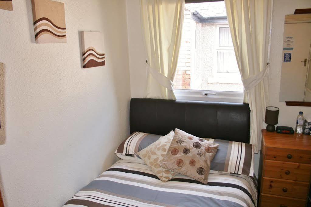 Bed and Breakfast The Fairmile Lytham St Annes Zewnętrze zdjęcie